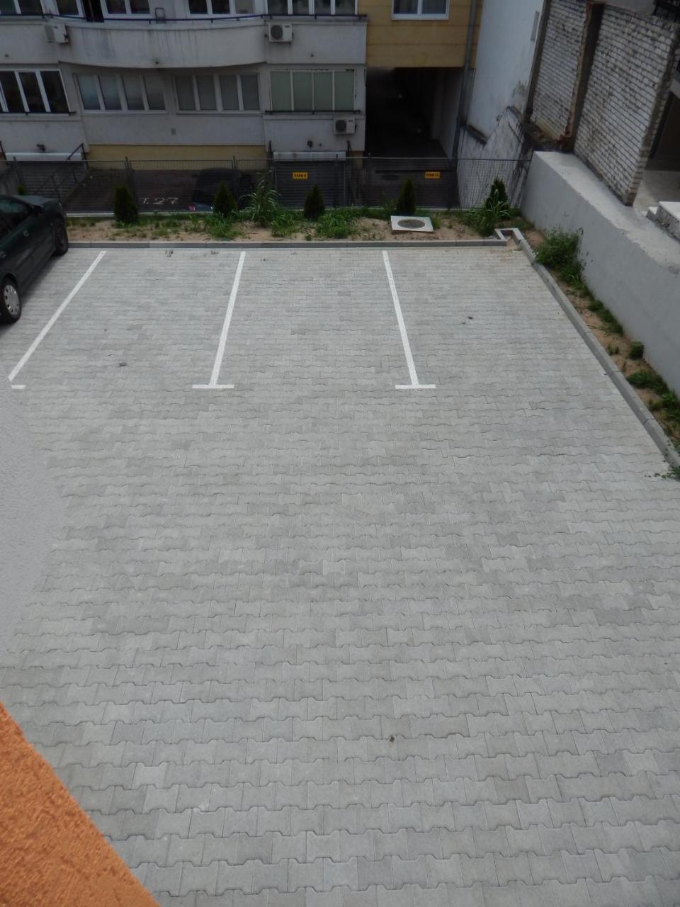 Apartments Center Kg ครากูเยวัตส์ ภายนอก รูปภาพ